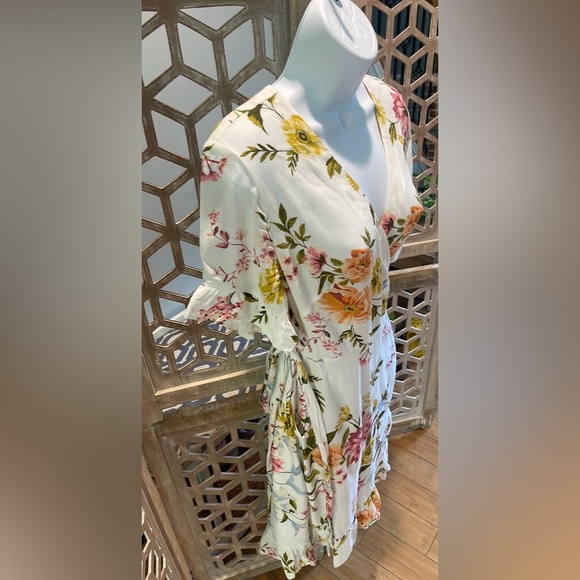 LOFT size 8 Wrap Floral Dress - Cream with Pink and Yellow Flowers - Picture 6 of 10